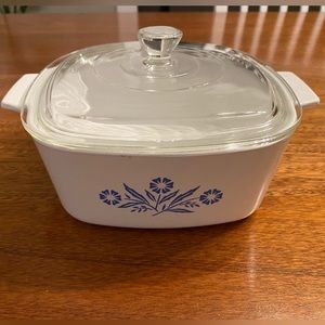 Vintage Corningware 1.5 quart Casserole Dish